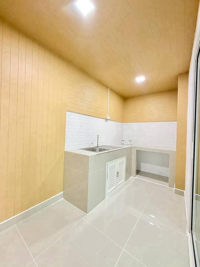 หมู่บ้านบางใหญ่ซิตี้  ตรงข้ามเซ็นทรัลเวสเกต ทาวน์เฮาส์ 2 ชั้น ตกแต่งใหม่ อยู่หลังตลาดบางใหญ่ทำเลใกล้รถไฟฟ้าสายสีม่วง ฝั่งตรงข้ามเซ็นทรัลเวสเกต 10
