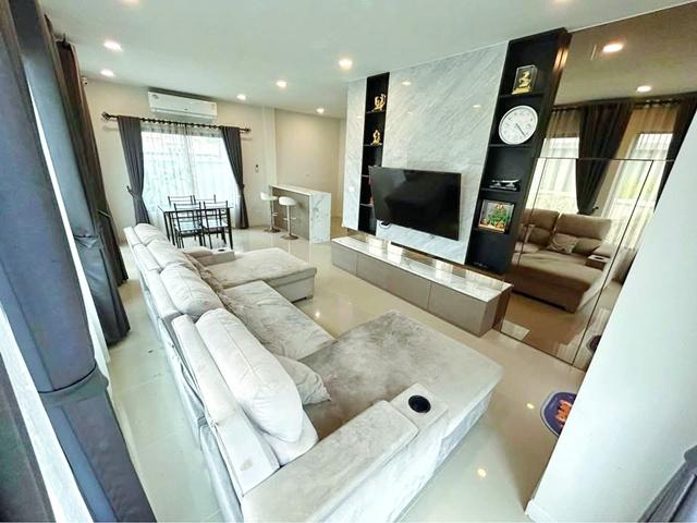 ซ.บงกช31-37 ม.กรุงเทพ รังสิต 3.2กม. 4นอน เช่าบ้านเดี่ยว 2 ชั้น 50ตร.ว. 200ตร.ม. 3น้ำ ตลาดคลองหลวง 2กม.ขาย- 1