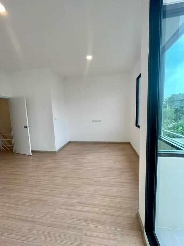 ทาวน์โฮม อาคารพาณิชย์ 13