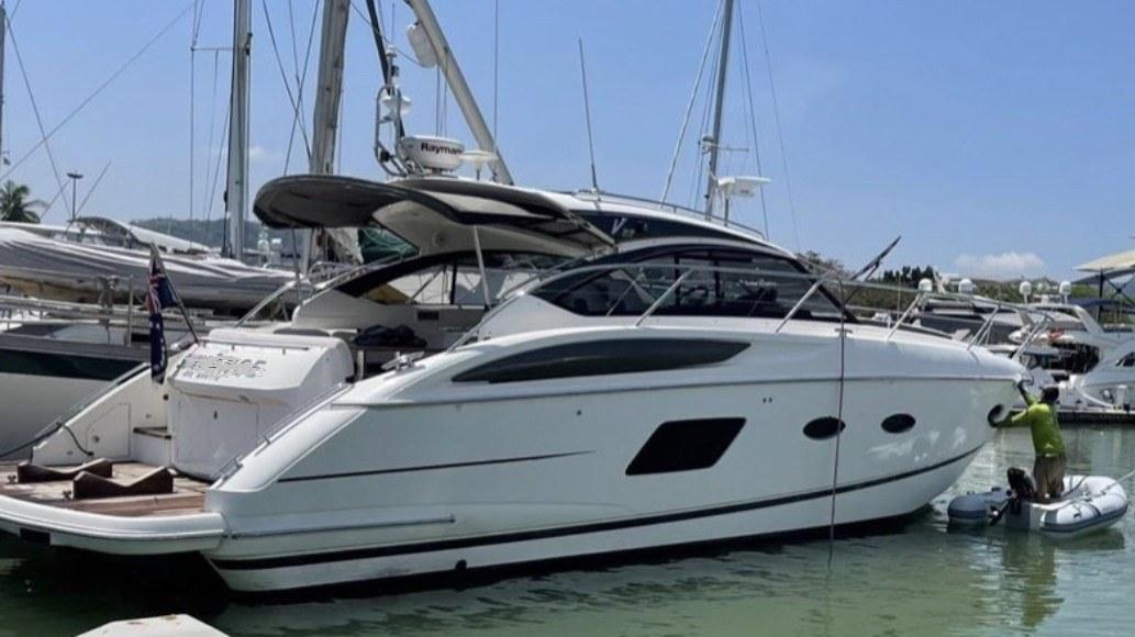 YACHT PRINCESS V 39 SPORT