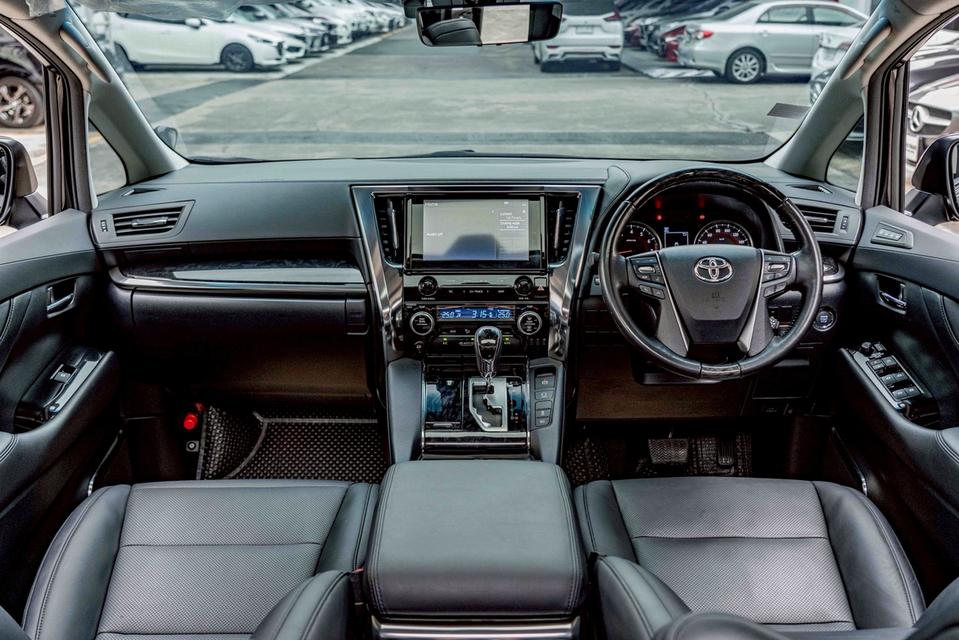 รหัสรถ NP6566 TOYOTA VELLFIRE 2.5ZG EDITIONปีรถ : 2022 12