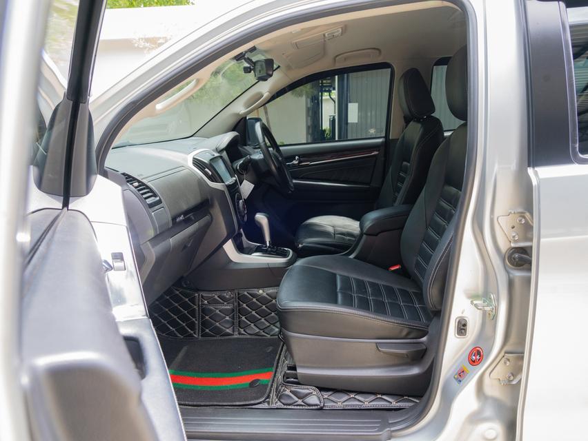 ISUZU MU-X 1.9 The Onyx SUV 2020 āļĢāļđāļāļāļĩāđ 12