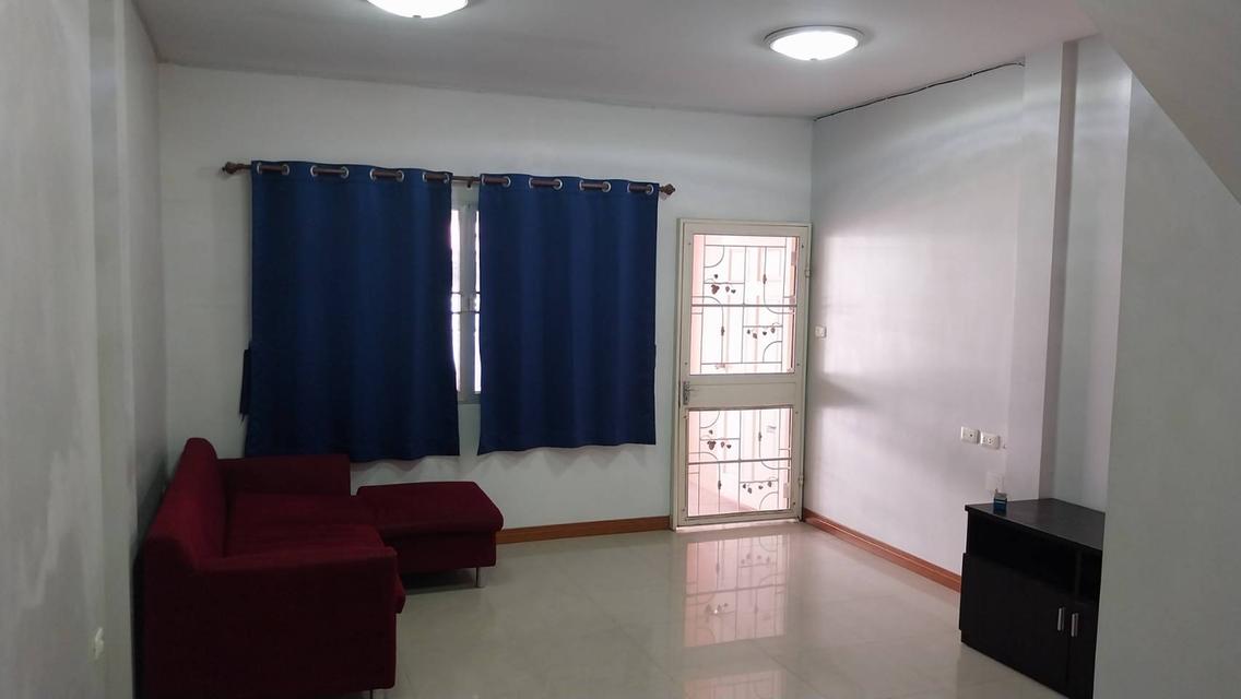 ขาย ทาวเฮ้าส์ ม. เดอะ นอร์ธเทิร์นทาวน์ รังสิต ใกล้ฟิวเจอร์  และทางด่วน tollway เจ้าของขายเอง เพียง 1.25 ลบ.  2