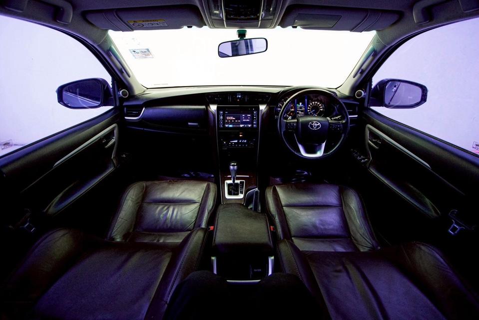 ✨ TOYOTA FORTUNER 2.4 V AT ปี 2017 โฉมใหม่ รูปที่ 16