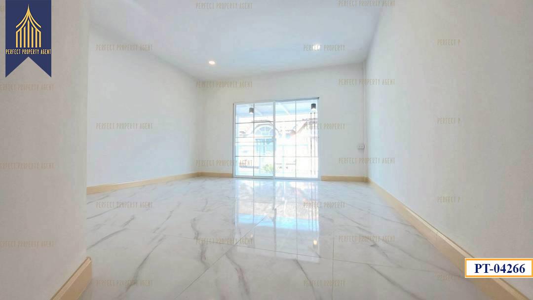 ขาย ทาวน์เฮ้าส์ มนวดี 13 บางคูรัด บางบัวทอง แต่งใหม่ 12