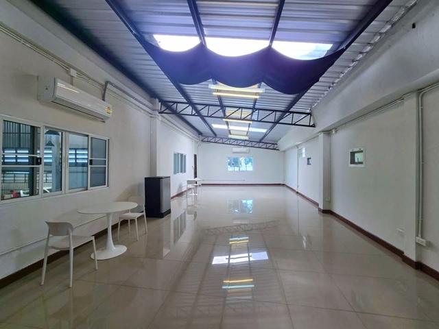 พร้อมออฟฟิศ 123 ตร.วา. 490 ตร.ม.MRT รัชดาภิเษก 900 ม.ซ.ลาดพร้าว 34-40 4