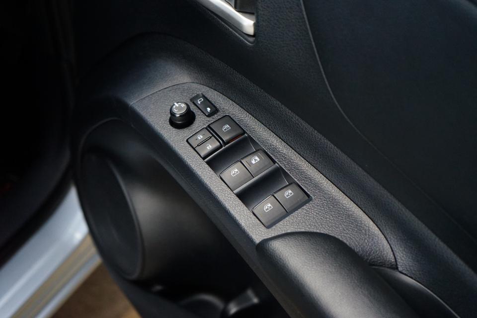 2018 TOYOTA SIENTA 1.5G 14