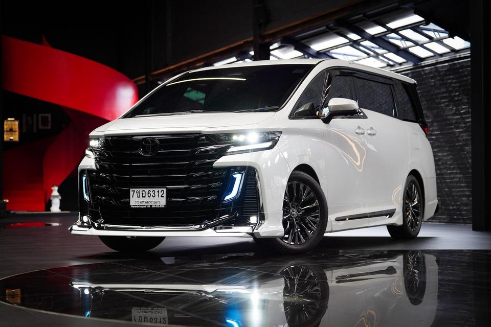 Toyota Vellfire 2.5 Hybrid Z Premier ปี 2025 สีขาว รถสวยเดิมทั้งคัน