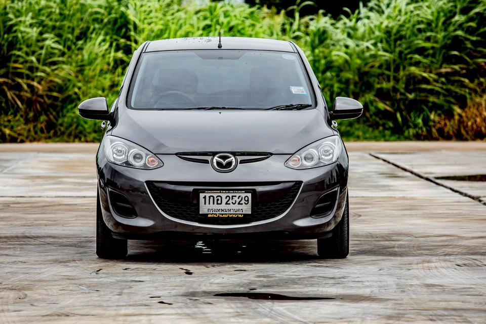 Mazda2 1.5 Groove Sport ปี 2013 สีเทา มือเดียวป้ายแดง 2