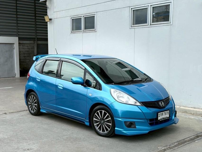 HONDA JAZZ 1.5V i-VTEC 2013 สีฟ้า MINOR CHANGE มือเดียว