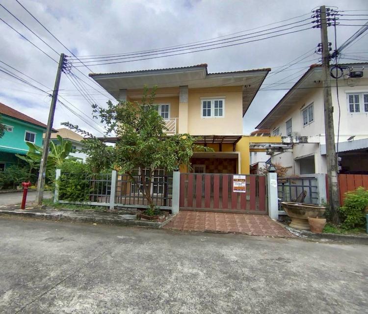 ขาย ถูกสดๆบ้านแฝดอารมณ์บ้านเดี่ยว ทำเลดีใกล้เมือง หมู่บ้านบุรีรมย์ คลองสี่ ลำลูกกา หลังมุมพื้นที่เยอะ 1