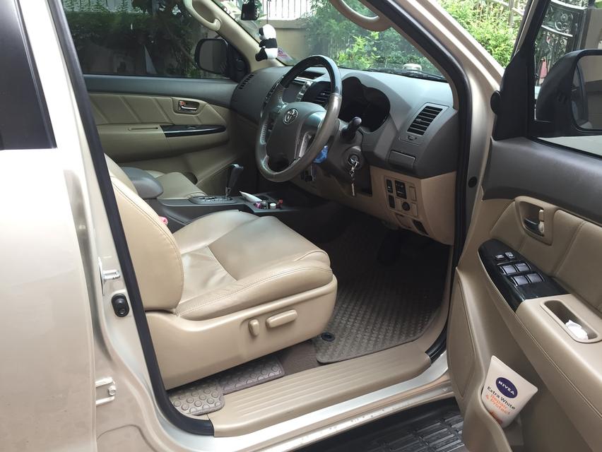 Toyota Fortuner ปี 2012 รูปที่ 6