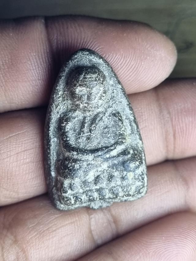 หลวงปู่ทวดเนื้อว่าน 2497 พิมพ์กรรมการ