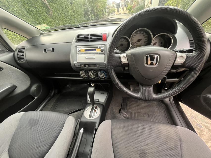 Honda Jazz GD 1.5 IDSI ปี 2006 ขายตามสภาพ 13