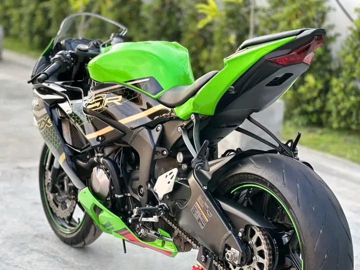 KAWASAKI ZX-6R สีเขียวเครื่องแรง 2