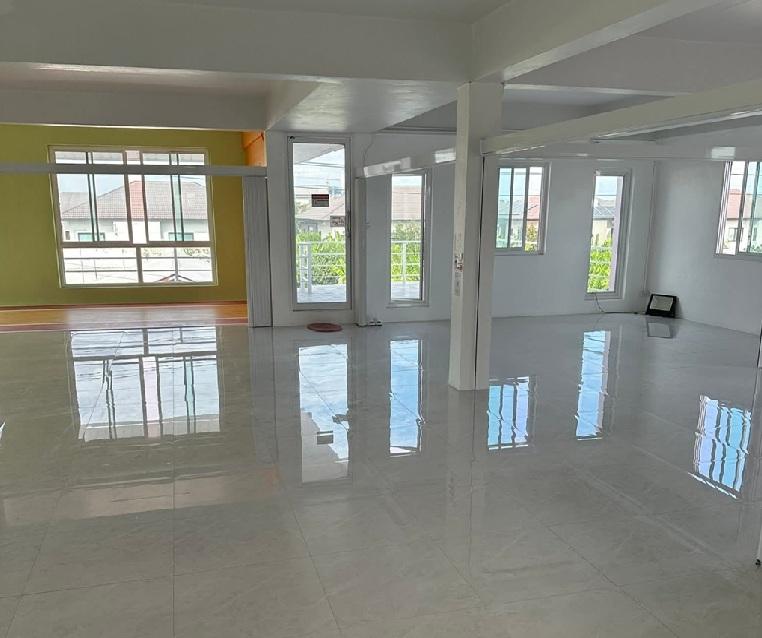 ให้เช่าอาคาร / อาคารสำนักงาน 4 ชั้น / ซอยพัฒนาการ 97 / พื้นที่ใช้สอย 698 ตารางเมตร / แอร์ 3 เครื่อง (คนเช่าติดเพิ่มเองได้) / จอดรถ 5-6 คัน 7