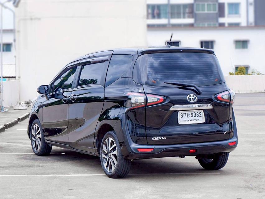 TOYOTA SIENTA 1.5 V เกียร์ Auto สีดำ ปี 2019 (ตัว Top สุดประตูสไลด์ไฟฟ้า 2 ข้าง) 9