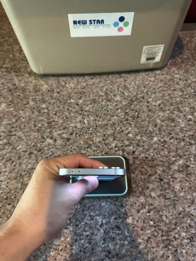 ขายๆๆๆถูกSamsungFlip6สีใหม่Mint512กิ๊กRam12สูนTrueสภาพสวยการใช้งานดีเยี่ยมทุกๆฟังชั่นเครื่องรีสโตได้ตลอดไม่มีติดแอคเค้าใดๆคับ ( จอกางสุดพับไม่ดำสภาพนี รูปย่อยที่ 3