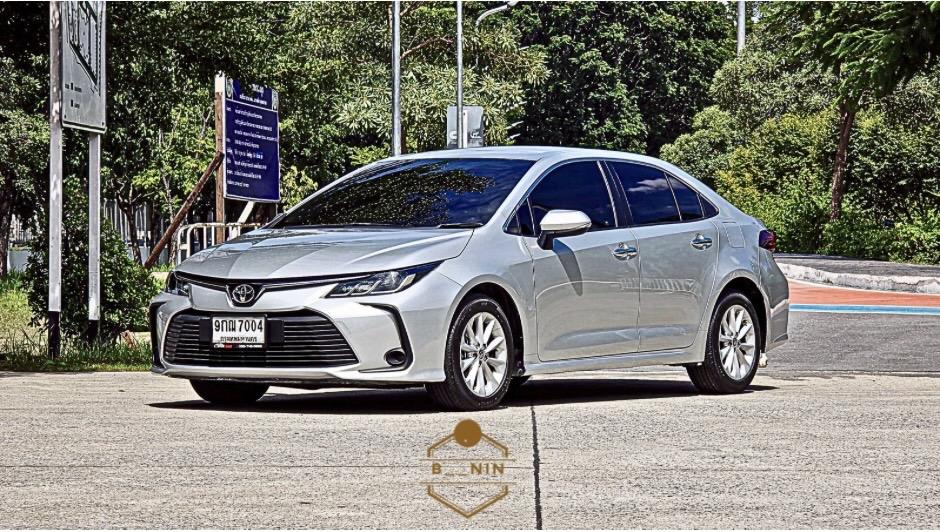 รถยนต์ altis  10