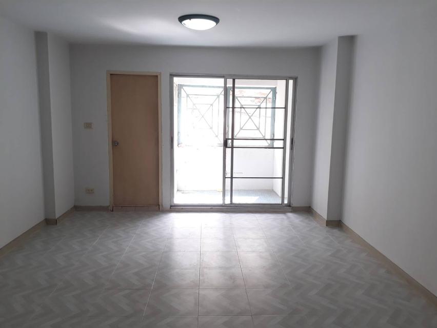 ให้เช่าด่วน โกดัง บ้านสวนแจ้งวัฒนะ 4500 THB 0นอน1Bathroom 0 ไร่ 0 งาน 0 ตรว. ใกล้ - ด่วน 6