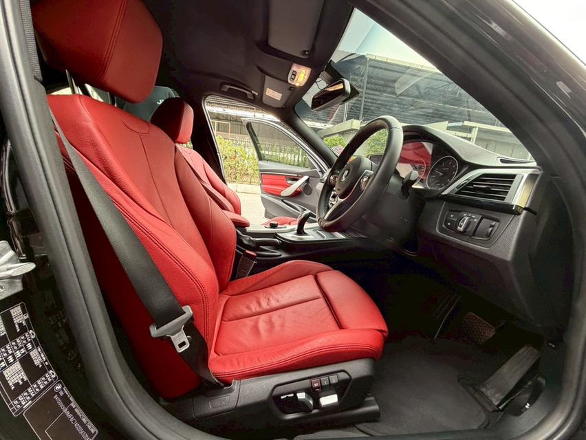 BMW 320d Msport ปี18 14