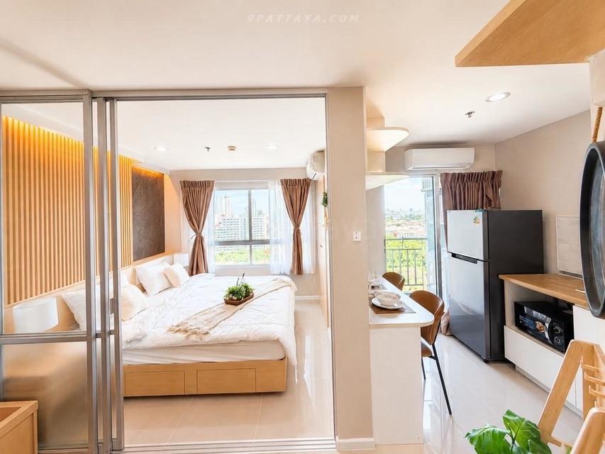 For Sale — Studio Condo at Lumpini Seaview JomtienStudio condo for sale at Lumpini Seaview Jomtien, located on a high floor with sea and city views. 1