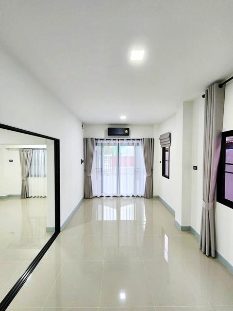 ให้เช่าบ้านเดี่ยว บ้านใหม่ 2 ชั้น MRT ศรีด่าน 900 ม. พร้อมเฟอร์ฯ 4 นอน แจส เออเบิร์น ศรีนครินทร์ 1 กม. 8