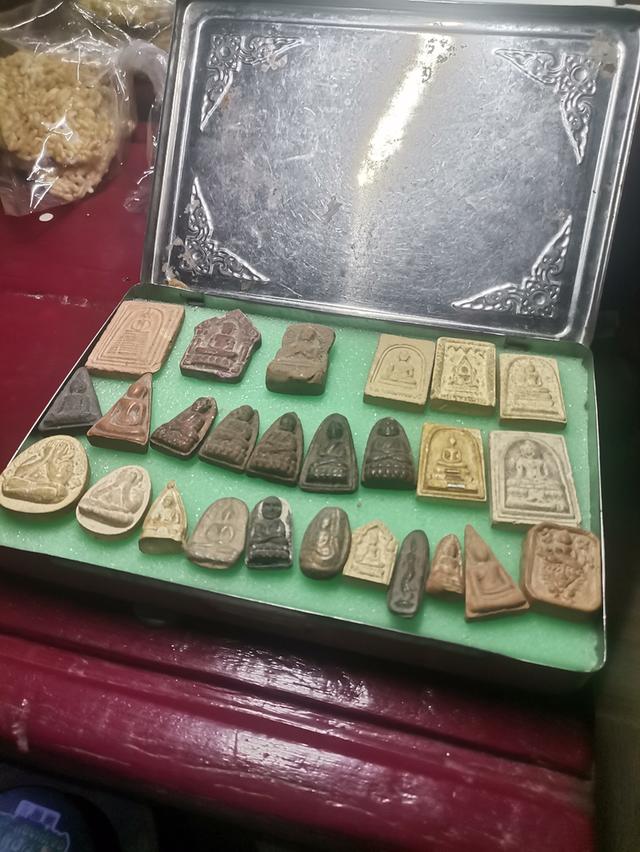 ขายพระเนื้อผงหลายคณาจารย์