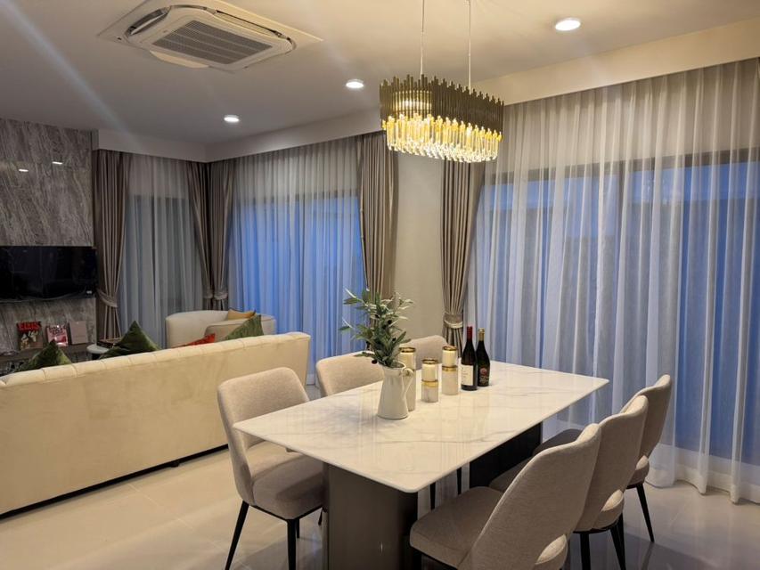 ให้เช่าบ้านเดี่ยวหรู 2 ชั้น โครงการบุราสิริ กรุงเทพกรีฑา แบบบ้าน Kempas 65.10 ตร.ว. หลังสุดท้าย ตกแต่งครบทั้งหลัง ใกล้ รร.นานาชาติไบรตัน 6