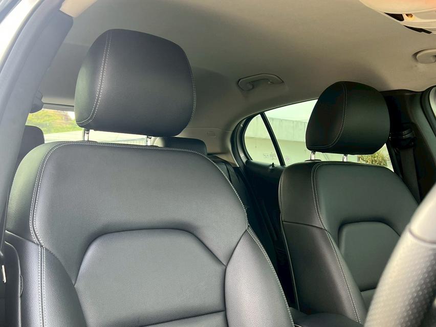 รหัสรถ NCT144 📌Mercedes Benz GLA200 1.6 Urban Facelift 2018 11