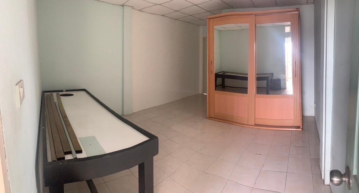 บ้าน อาคารพาณิชย์ 3ชั้นครึ่ง ต่อเติมเพิ่มเป็น4ชั้น หน้าปากซอยเป็นรถไฟฟ้า ซอยมีทางลัดออกเส้นบางนา-ตราดได้ ใกล้เมกาบางนา เจ้าของขายเอง 9