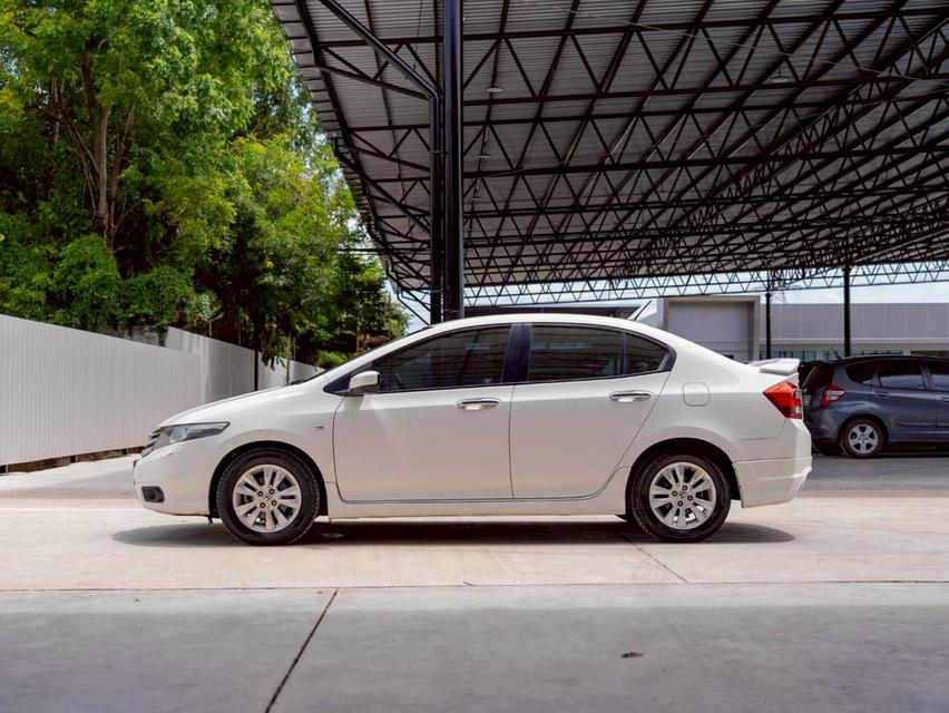 HONDA CITY 1.5V ปี จด 2013 ประกันเครื่องเกียร์3ปี/ 30,000 km