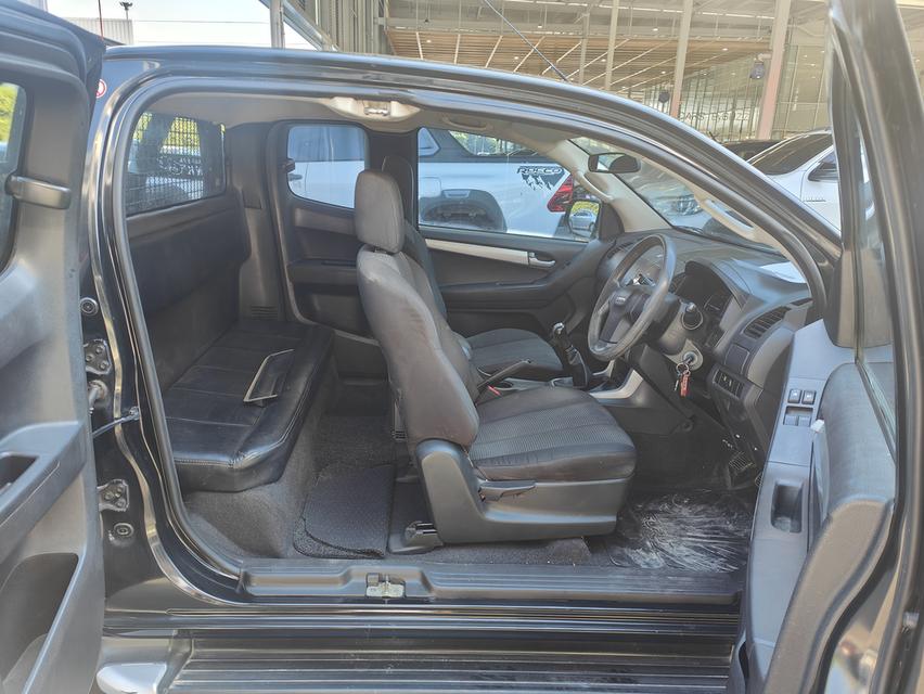 Isuzu D-Max 2.5 Z Hi-lander Cab MT  7