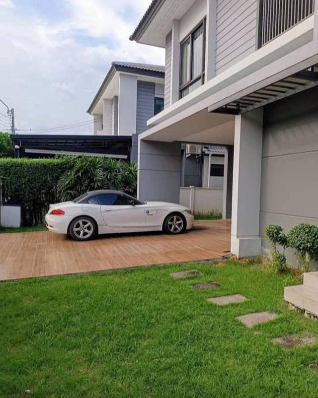 ให้เช่า Centro รามอินทรา จตุโชติ บ้านมองเห็นสระว่ายน้ำ 2