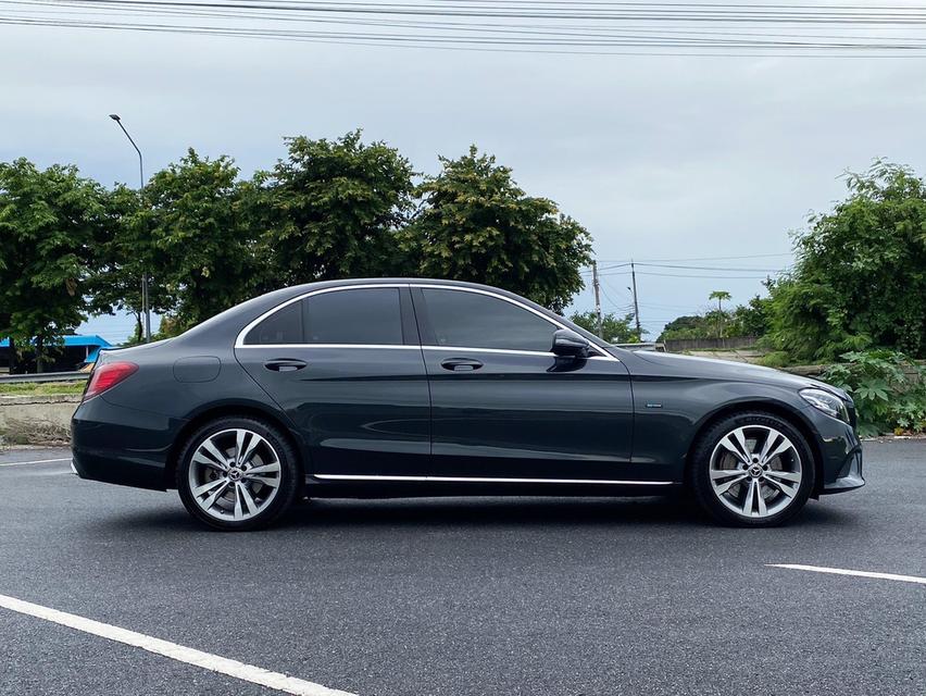 Mercedes-Benz C300e Avantgarde EQ Power 2019