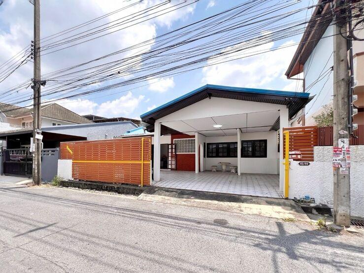 🏡 ขายบ้านเดี่ยวชั้นเดียว "สไตล์มินิมอล-ร่วมสมัย" ✨รีโนเวทใหม่ พร้อมหิ้วกระเป๋าเข้าอยู่ ทำเลศักยภาพ ซอยนวมินทร์ 107