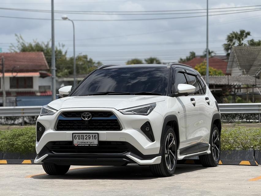 2024 TOYOTA YARIS CROSS, 1.5 HEV PREMIUM LUXURY โฉม ปี23-ปัจจุบัน ตัวท็อปสุด สีขาวมือเดียวป้ายแดง รูปย่อยที่ 2