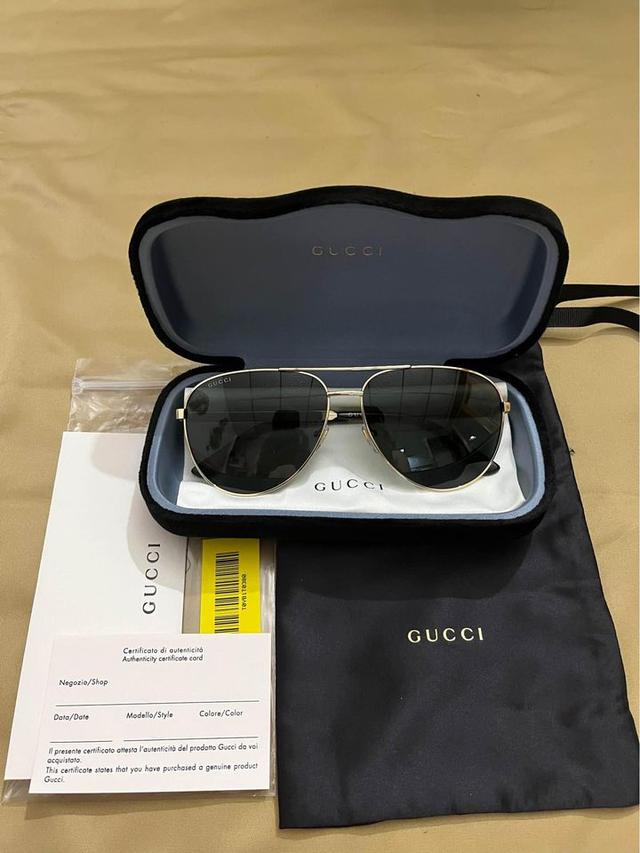 แว่นกันแดด GUCCI ของแท้ พร้อมใบรับประกัน
