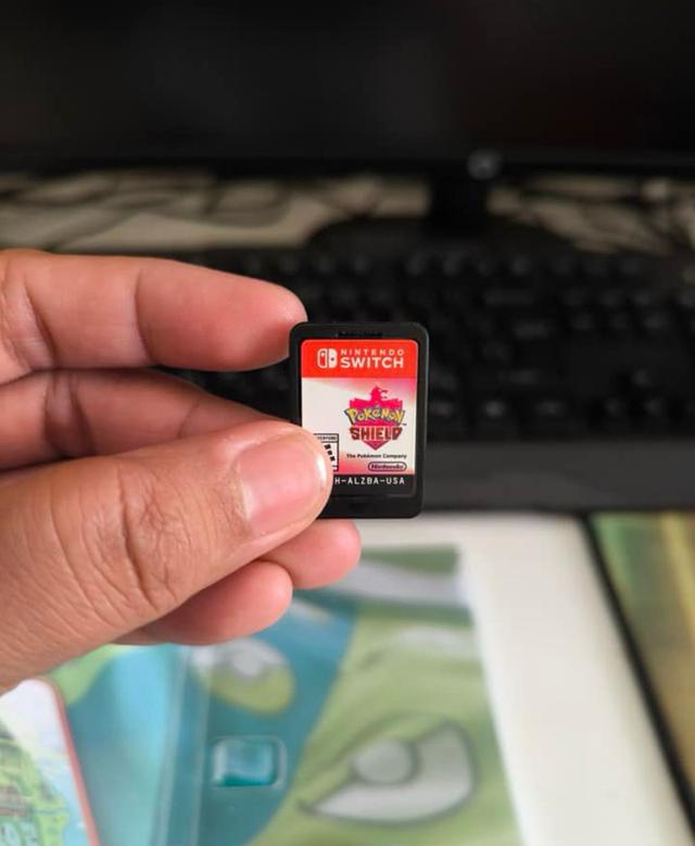 แผ่นเกมส์ Pokemon shield มือสอง 3