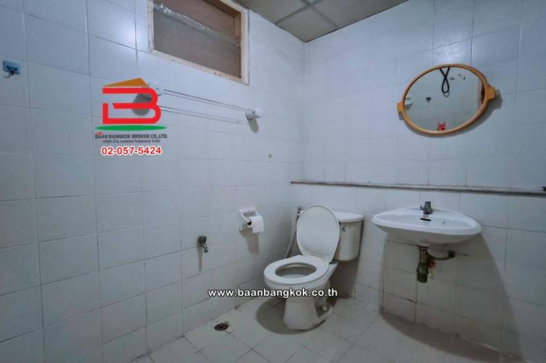 ทาวน์โฮม เนื้อที่ 18 ตร.ว. หมู่บ้านสรานนท์ (ติวานนท์-ปากเกร็ด 19) ถนนติวานนท์-ปากเกร็ด ตำบลบางพูด อำเภอปากเกร็ด นนทบุรี 12