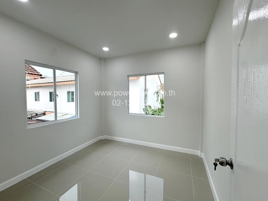 หมู่บ้านฟ้ารังสิต ลำลูกกาคลอง 7 ถนนลำลูกกา ต.บึงคำพร้อย อ.ลำลูกกา จ.ปทุมธานี 16