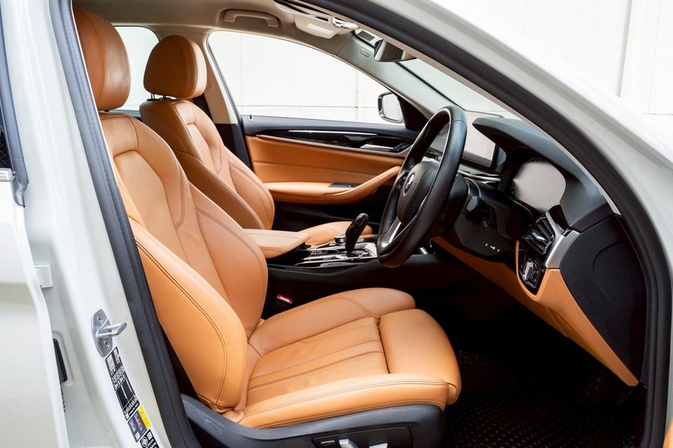 BMW 530e Elite LCI G30 yr. 2022 รูปที่ 6