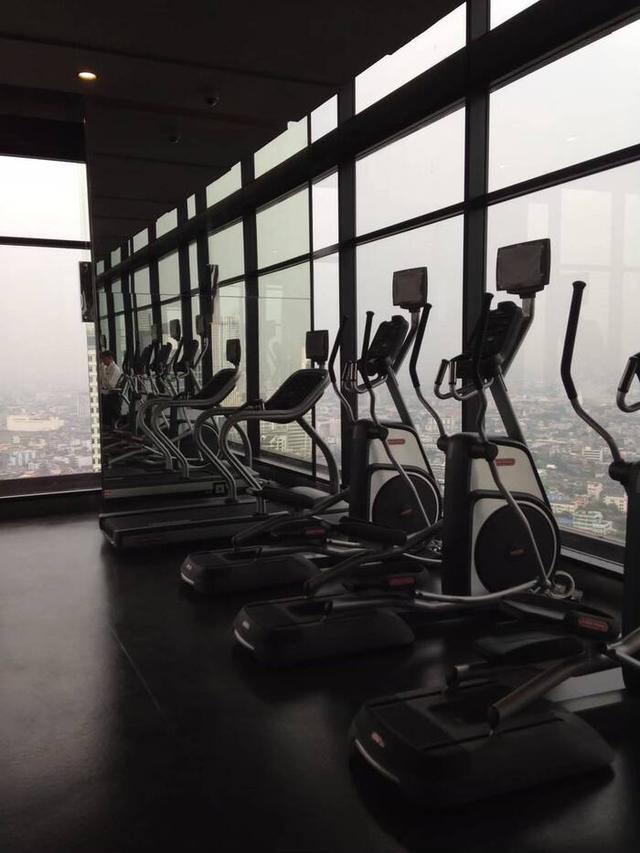 เช่าถูก 17,000 บาท ** 1 ห้องนอน ** รหัส 100011 ** Urbano Absolute Sathorn-Taksin ** ติดรถไฟฟ้า กรุงธน ** 088-398-3835 MR.BOAT 18