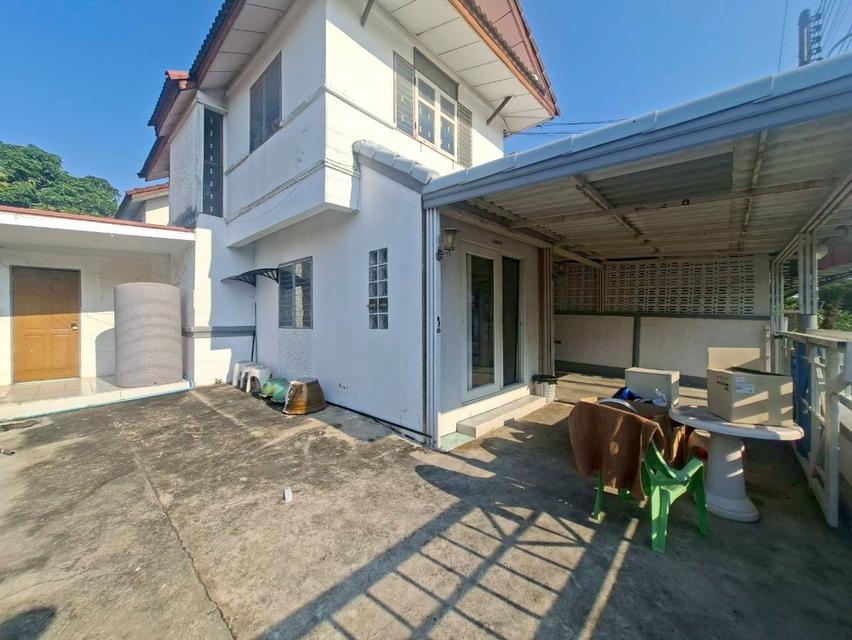 ขายบ้านแฝด 2 ชั้น หลังมุม หมู่บ้านธราดลบุรี คลอง7 5