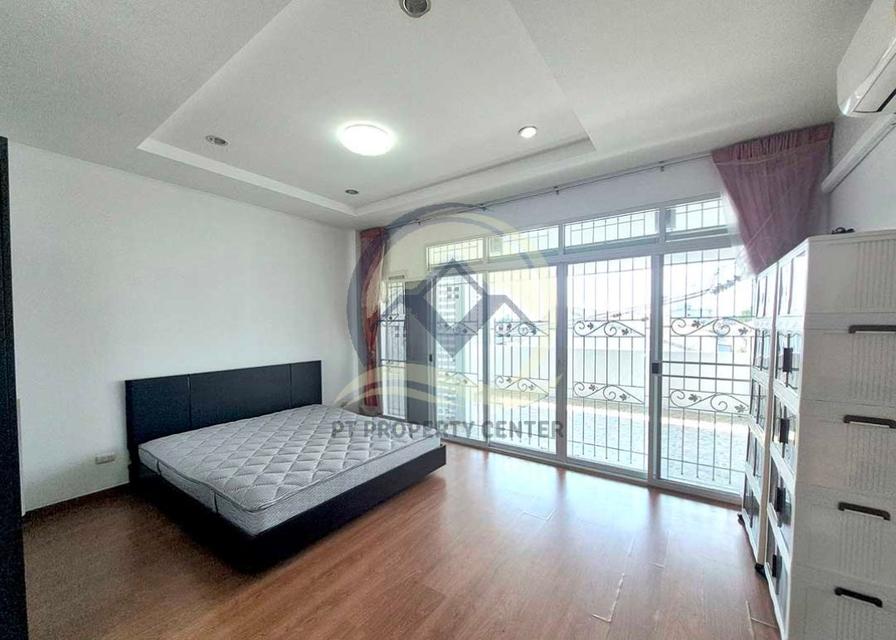 โครงการ JSP เรสซิเดนซ์ สาทร-กัลปพฤกษ์ ซอยกำนันแม้น 13 ทาวน์โฮม 3 ชั้น ปรับปรุงพร้อมอยู่ ราคาต่ำกว่าประเมิน 13