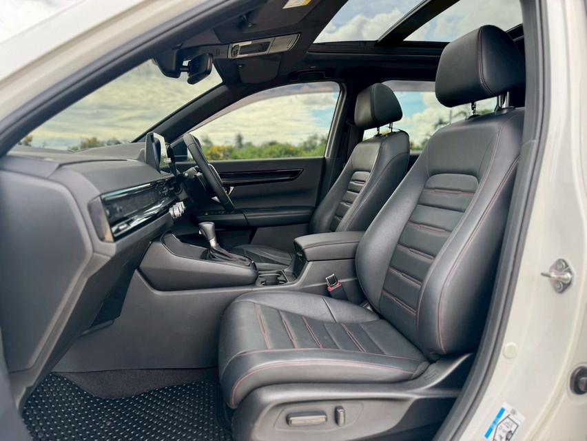 NEW Honda CR-V e:HEV RS 4WD  TOP. สีขาว  ปี 2023. ไมล์ 47,xxx km 17