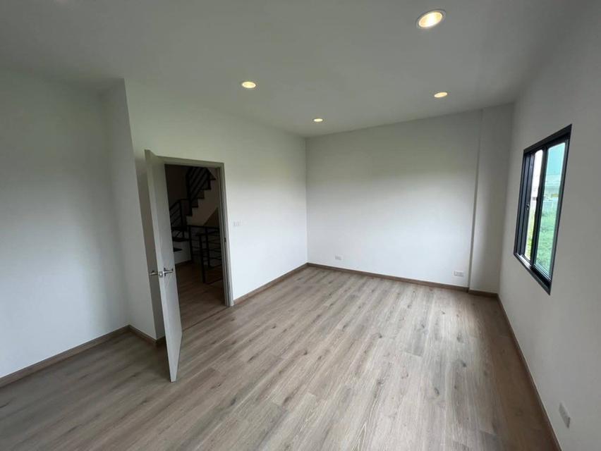 ปล่อยเช่าบ้านเปล่า 3 ชั้น โครงการ Premium Place  พหลโยธิน-รามอินทรา 3