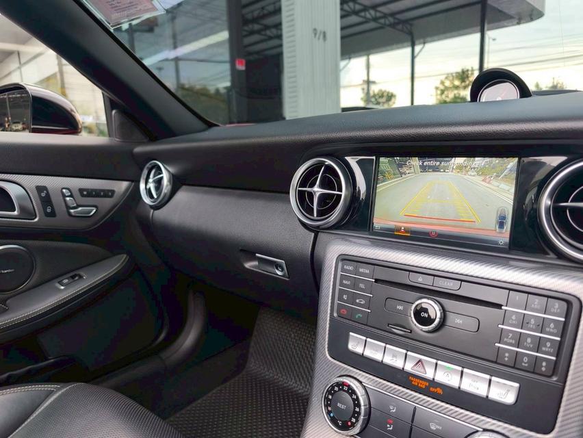 รหัสรถ KPV43 2017 Mercedes Benz AMG SLC43 3.0 BI Turbo Roadster สีแดง 11