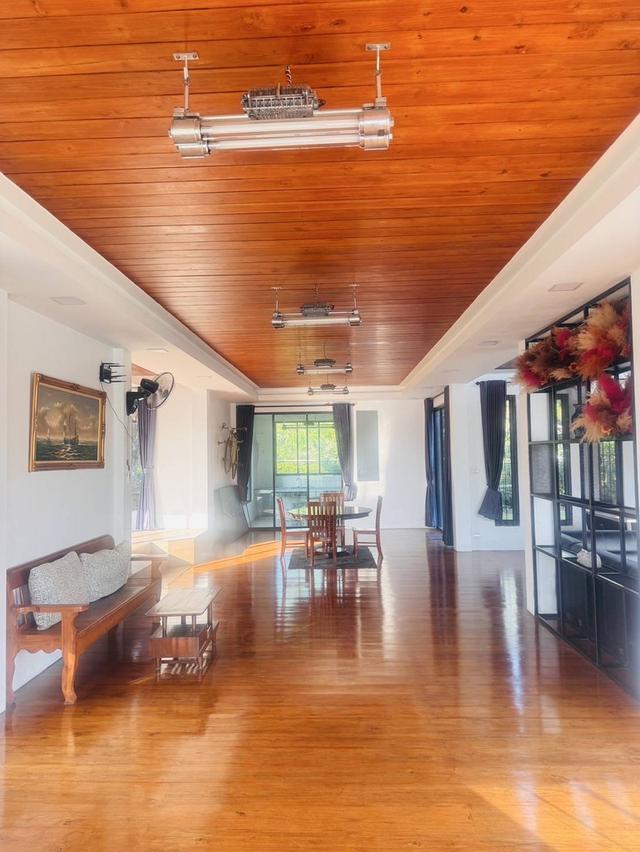 ขายบ้านหรูพร้อมที่ดินวิวภูเขา ใกล้ทะเลชะอำ ติดถนนใหญ่ 4