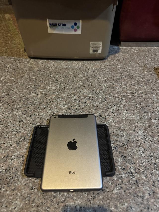 ขายๆๆๆถูกๆๆiPadMini2สีSpace Gray 16กิ๊กจอRetinaแล้วWifi Celluer ใส่ซิมได้ใช้งานดีทุกๆฟังชั่นสูนTrueทุกๆฟังชั่นรีสโตได้ตลอดไม่มีติดไอคราว Model TH/A ( 2
